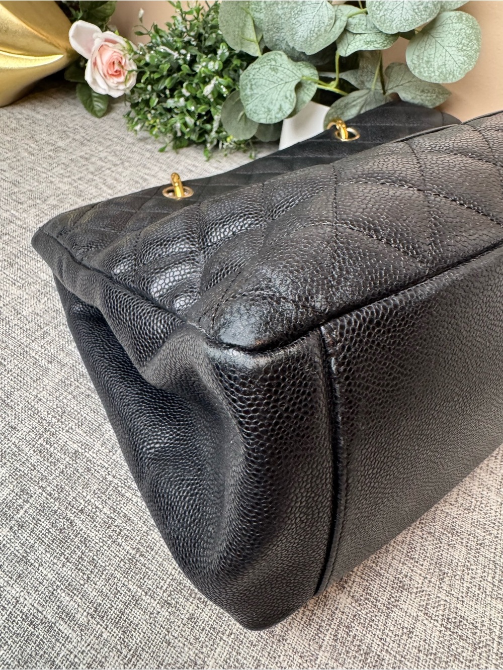 CHANEL Black Quilted Caviar Leather Tote with Gold Hardware - Picture 10 of 17